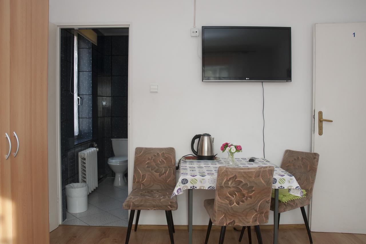 Apartament I Pokoje Aura Dom Wczasowy ดาร์โลฟโก ภายนอก รูปภาพ